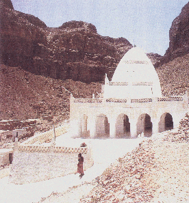 tomb of al muhajir - sayun